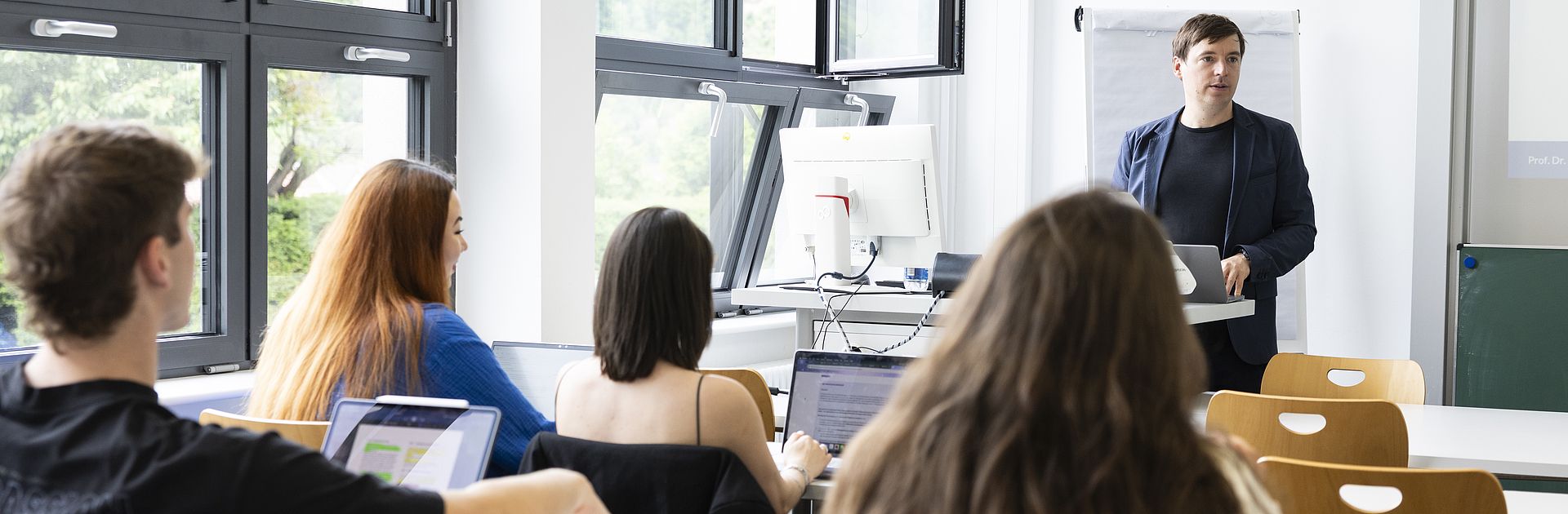 Studierende in einer Vorlesung. Campus Geislingen