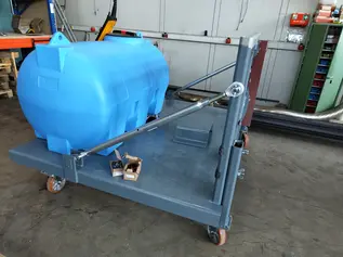 Frontplatte mit Wassertank
