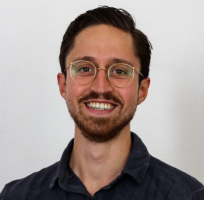 Portrait von Benjamin Glöckler.