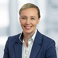 Portrait von Maren Bernau.