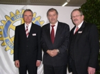 Professor Dr. Franz Radermacher (Mitte), der Festredner des Hohenstauffertreffens. Links neben ihm der Präsident des Rotary Clubs Kirchheim /Nürtingen, rechts der Gastgeber Hochschulrektor Professor Dipl.-Ing. Klaus Fischer.